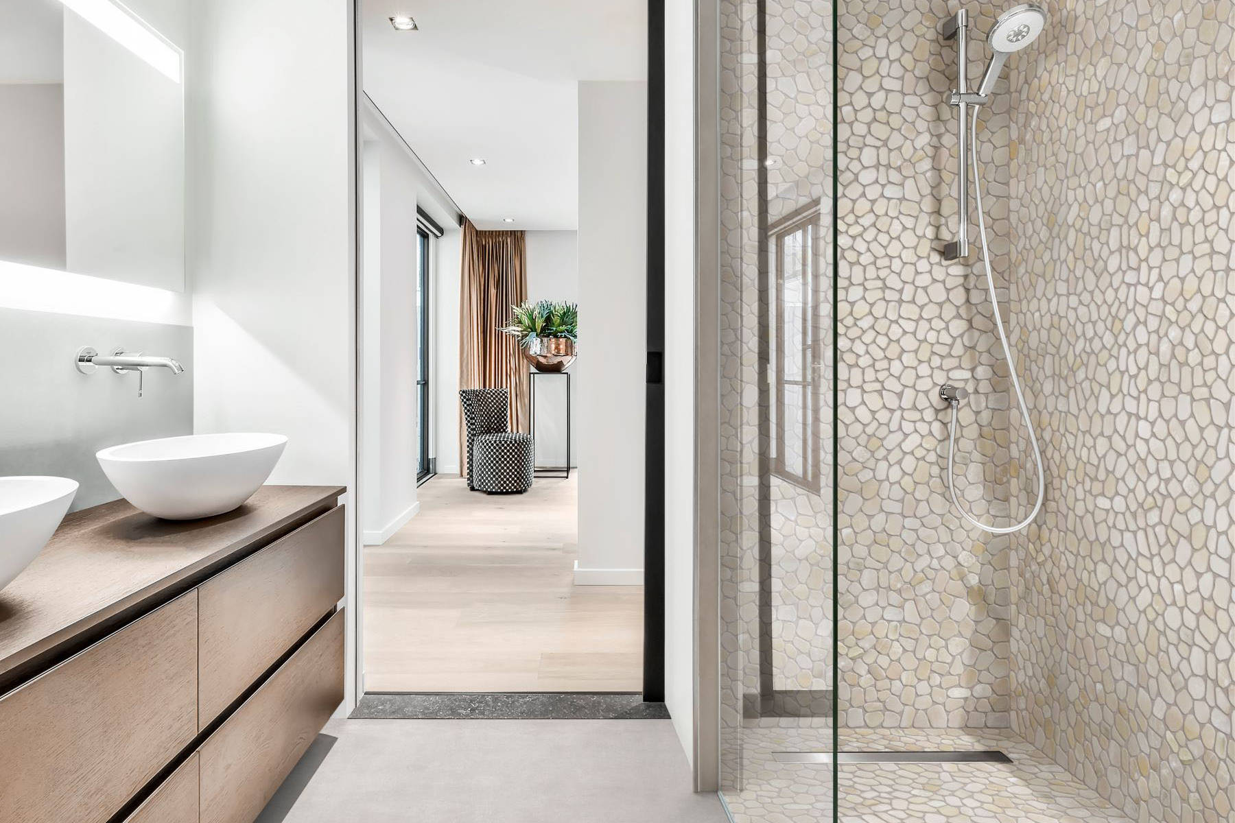 Onyx Light Beige Pebble Mosaic  | Classic Tile Imports