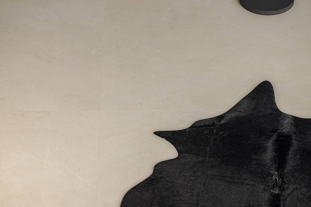 Royal Stoneworks SOVEREIGN CREAM 1 | Classic Tile Imports